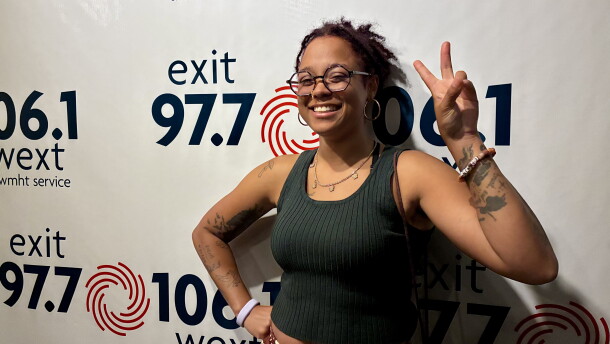 Yahz at WEXT Radio