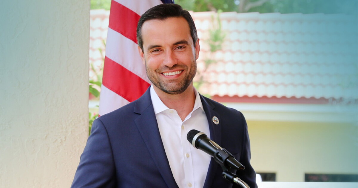 Andy Thomson is officially declared the new mayor of Boca Raton | WLRN
