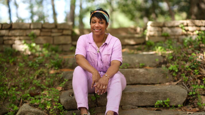 Photo of Abra Lee taken by Myriam Nicodemus.