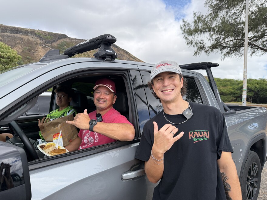 From left to right: Kevin, a resident from Hawaiʻi Kai, and HPR's Kevin Allen. (July 24, 2026)
