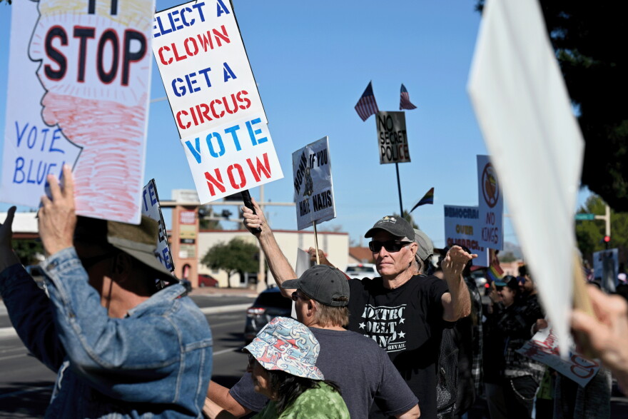 Las Cruces’ Oct. 17, 2026 featured a push for early voting amid anti-Trump sentiments.