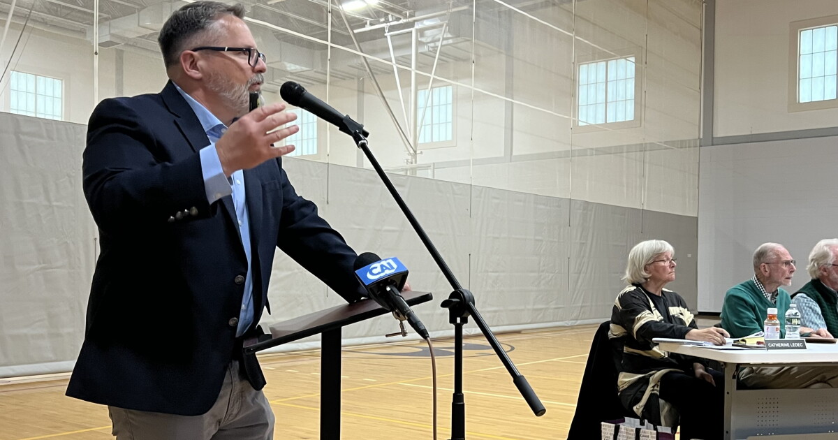 Public seeking answers about new Cape Cod gas pipeline
