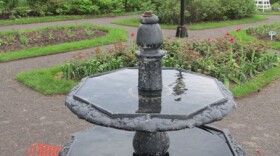 Damaged fountain at Delaware Park