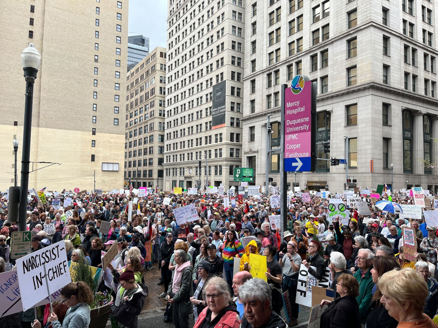 Pittsburgh Protest Thousands protest Trump administration in Pittsburgh | 90.5 WESA