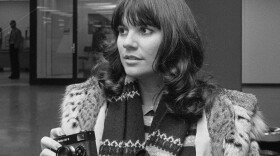 Linda Ronstadt in 1976.