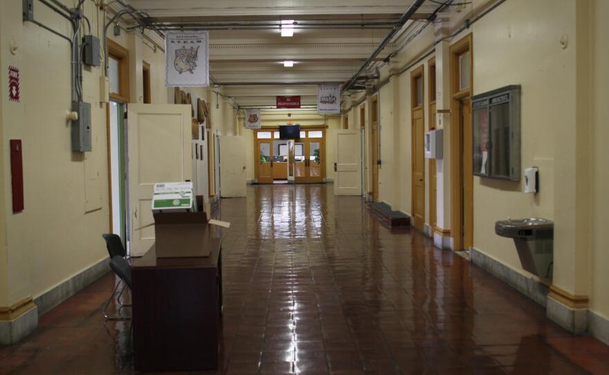 school_1_0.jpg