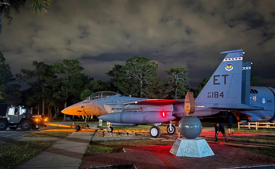 The F-15E Strike Eagle 86-184 arrives at the Air Force Armament Museum.