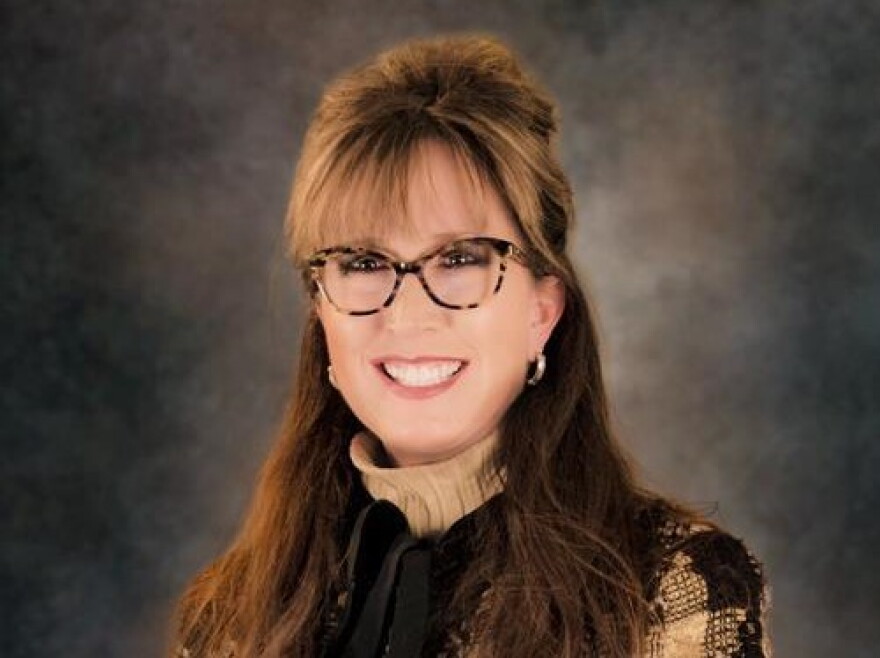 Cynthia Saunders