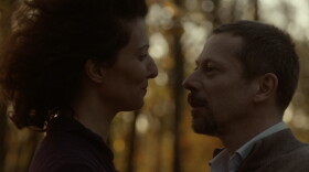A love affair descends into murder in <em>The Blue Room</em>.