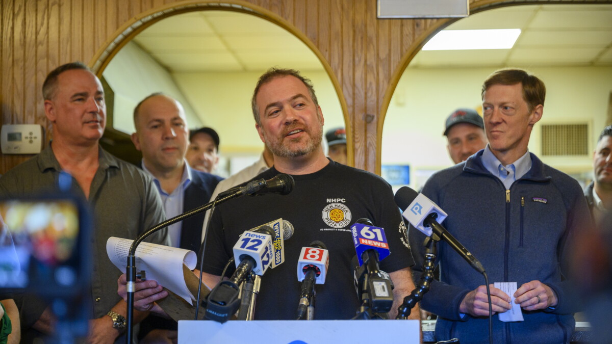 With proclamation and hot slices, Lamont names New Haven 'pizza capital of America' - Vimarsana News