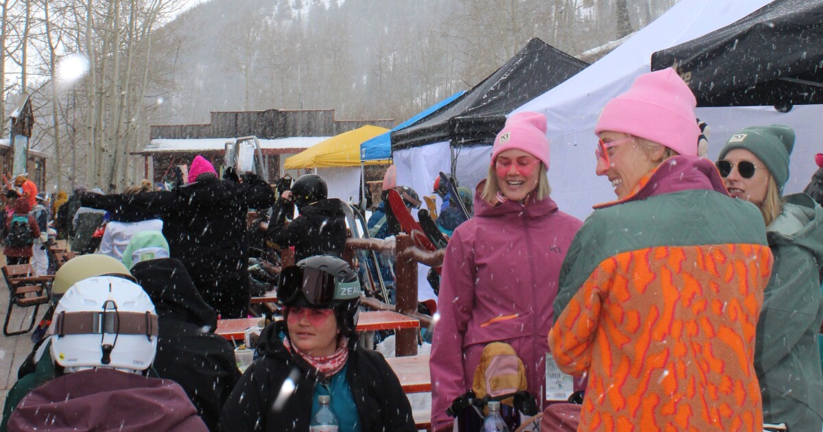 Glenwood Springs hosts Boot Tan Fest — all-female ski and snowboard festival | KDNK Carbondale