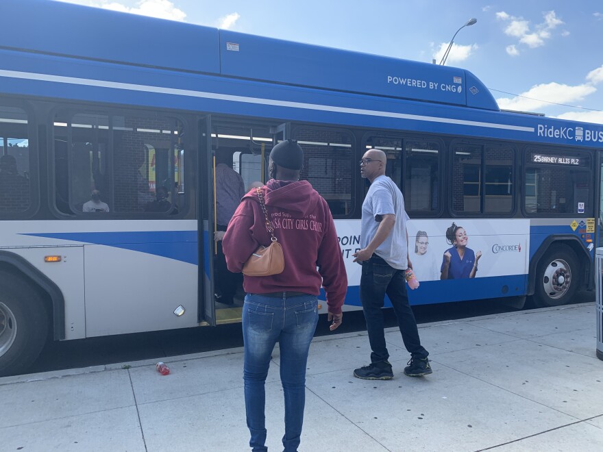 052020_KCATA Bus Stop_Taborda.jpg