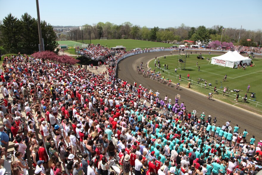 Fans at the men's Little 500 race on Saturday.