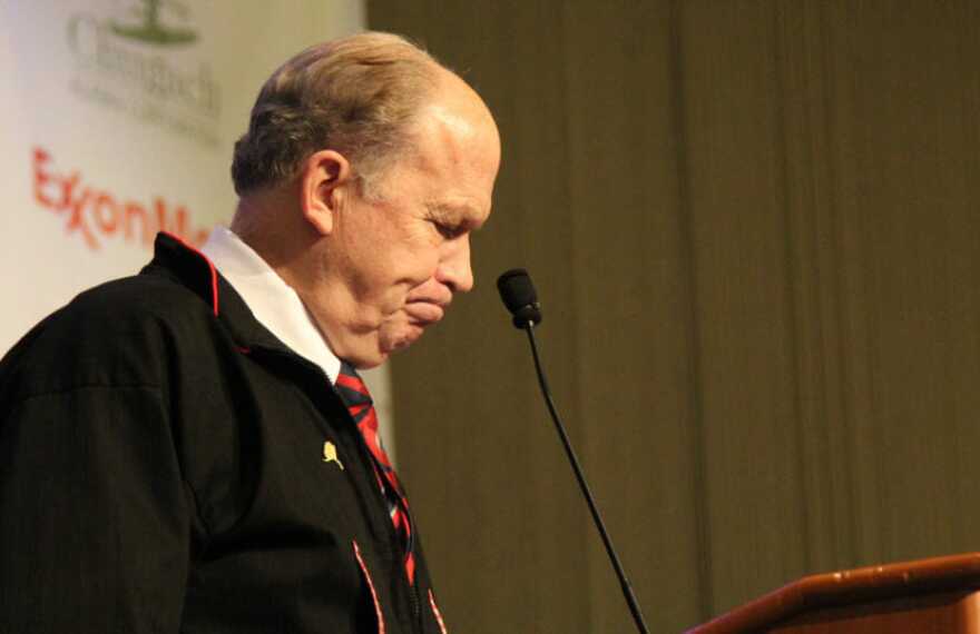 Gov. Bill Walker gets emotional addressing the resignation of his lieutenant governor during his address to the Alaska Federation of Natives at the Dena’ina Center in Anchorage on Oct. 18, 2018. (Photo by Zachariah Hughes/Alaska Public Media)