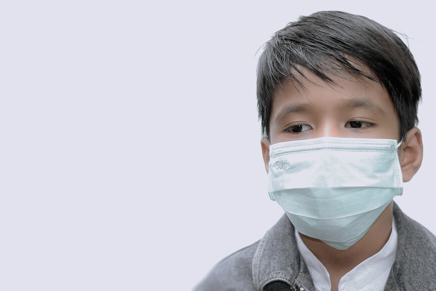 face-mask-6367028_1920.jpg