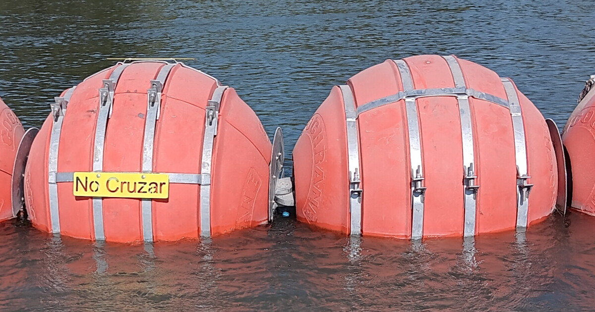 Up-close look at Gov. Greg Abbott’s floating wall in the Rio Grande | TPR