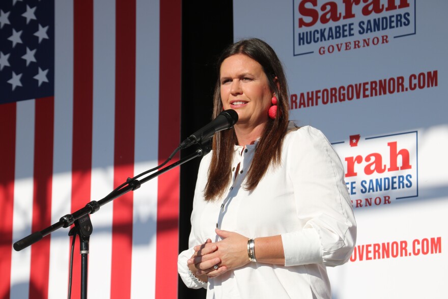 Sarah Huckabee Sanders undergoes surgery for thyroid cancer