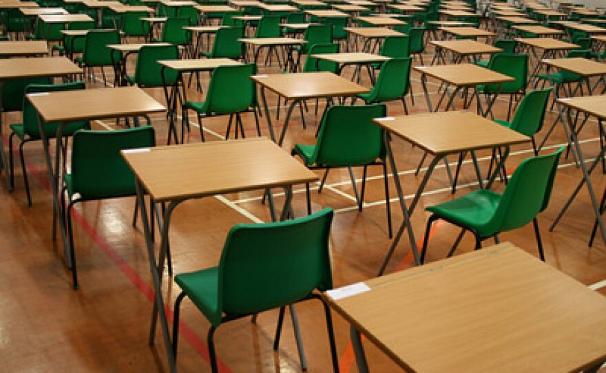schooldesks400Flickrcomedy_nose.jpg