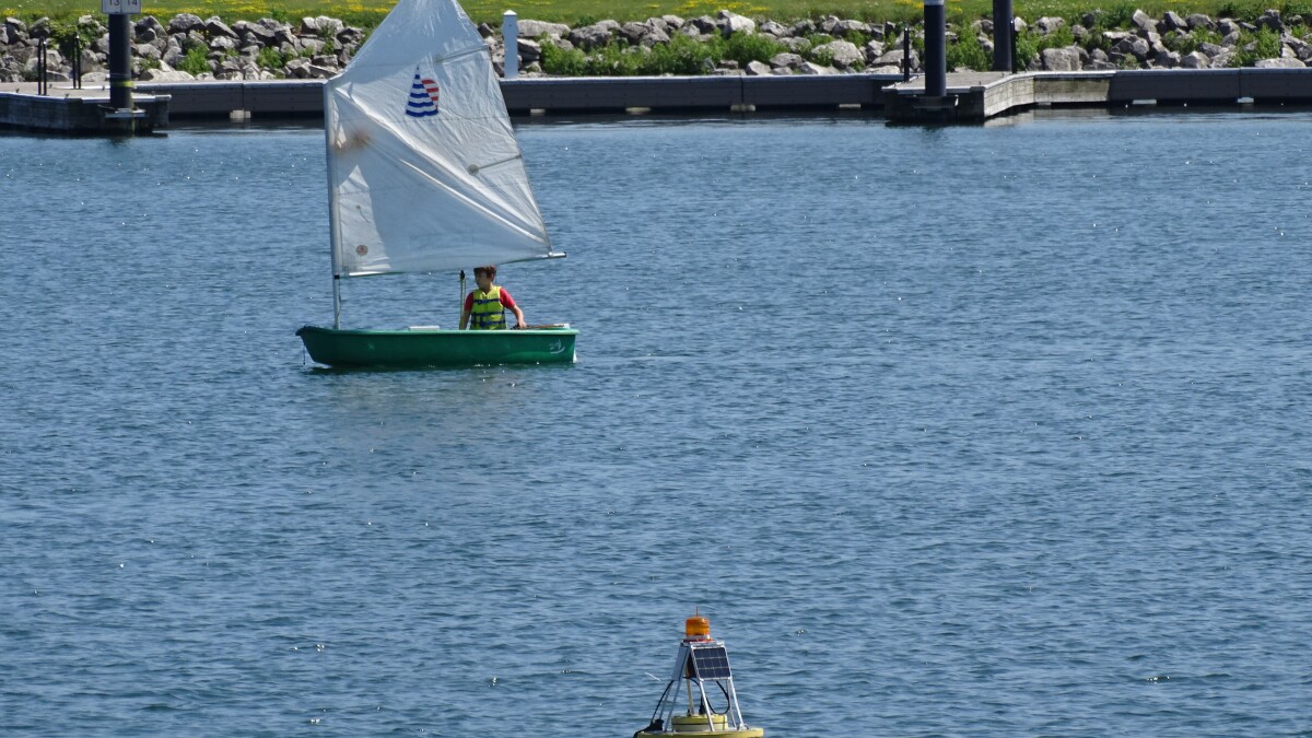 Milwaukee scientist teams up with USA Triathlon to monitor lake temperature