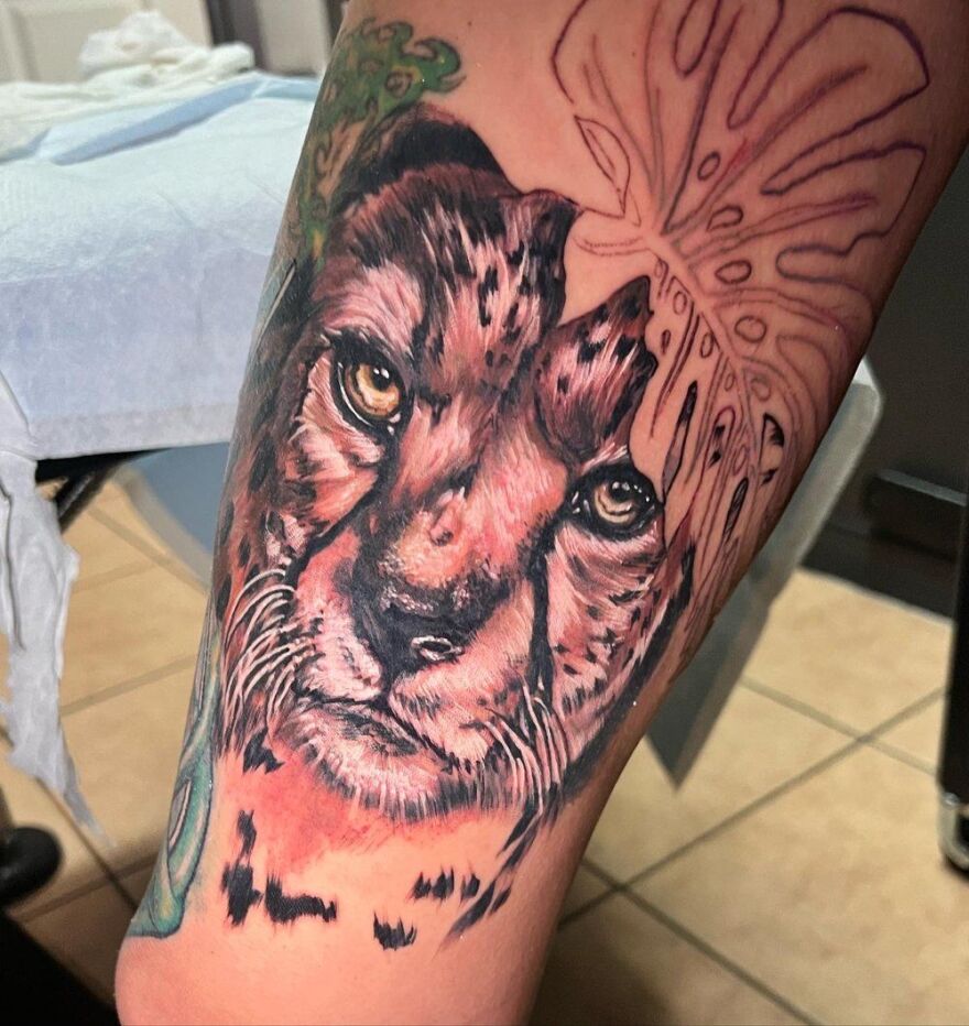 Savannah Leslie tattoo