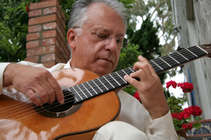Pepe Romero, guitar