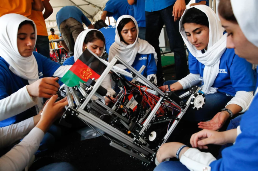afghan-girls