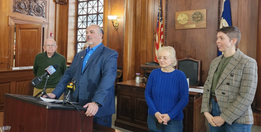 Springfield Ward 6 City Councilor Victor Davila announces the creation of a committee to recommend ways to rid the city of litter. Joining him are committee members ( l-r) Russ Seelig, Councilor Davila, Amy Zoe, and Erica Swallow, who will chair the committee.