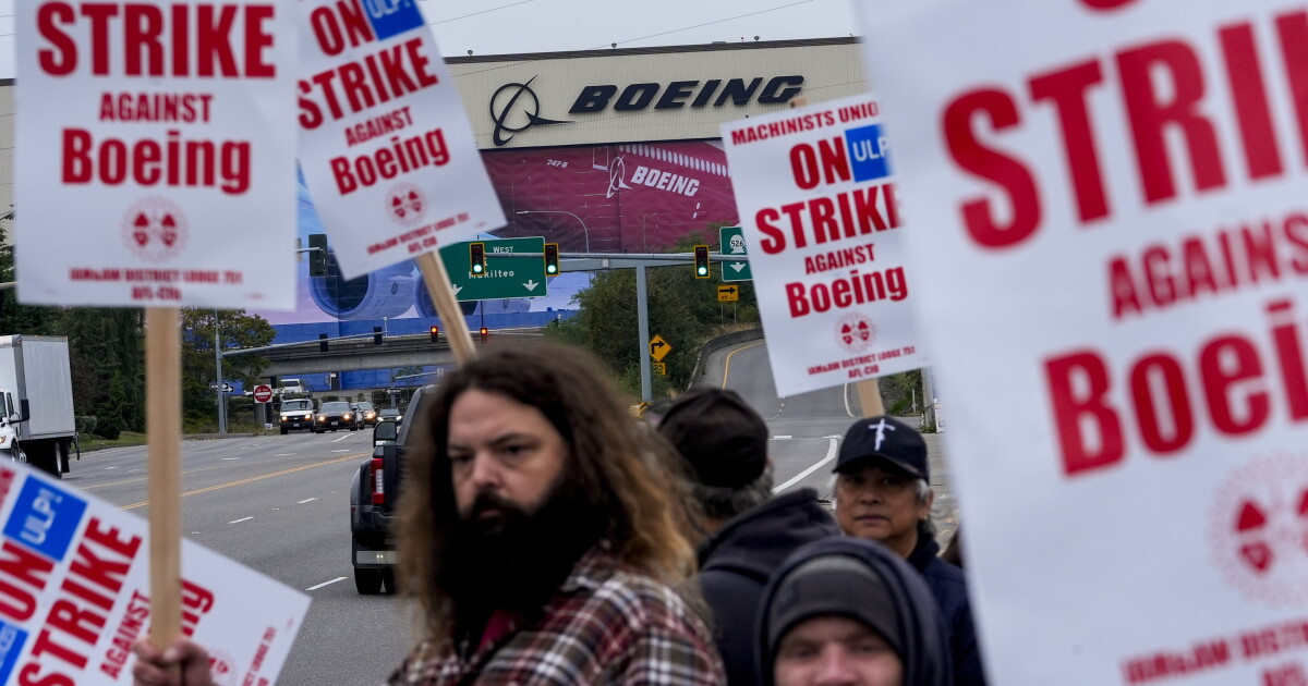 Striking workers will need to seek jobs to qualify for WA unemployment benefits