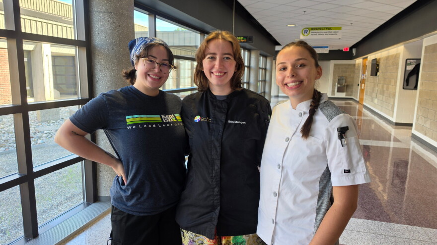 Left to right: Sydney Lieske, Erin Mangan, and Elli Chivas