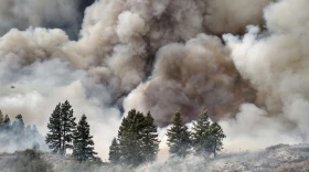 Smoke from a wildfire. It’s tough to keep wildfire smoke out of homes. Scientists at Pacific Northwest National Laboratory give some practical tips to help.