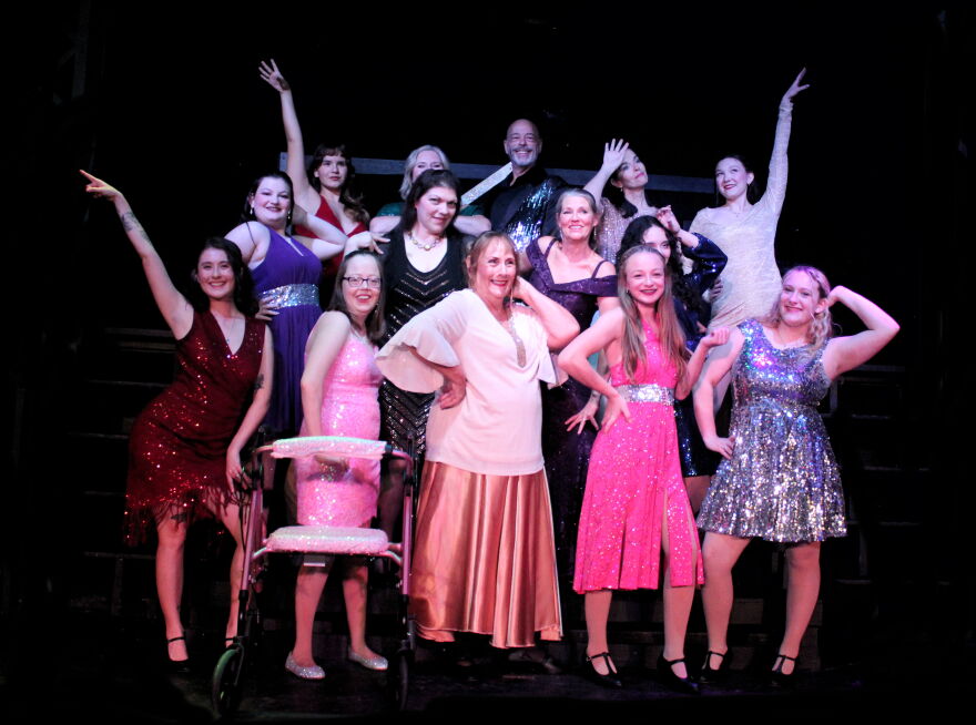 'Glitter & Gold' cast photo