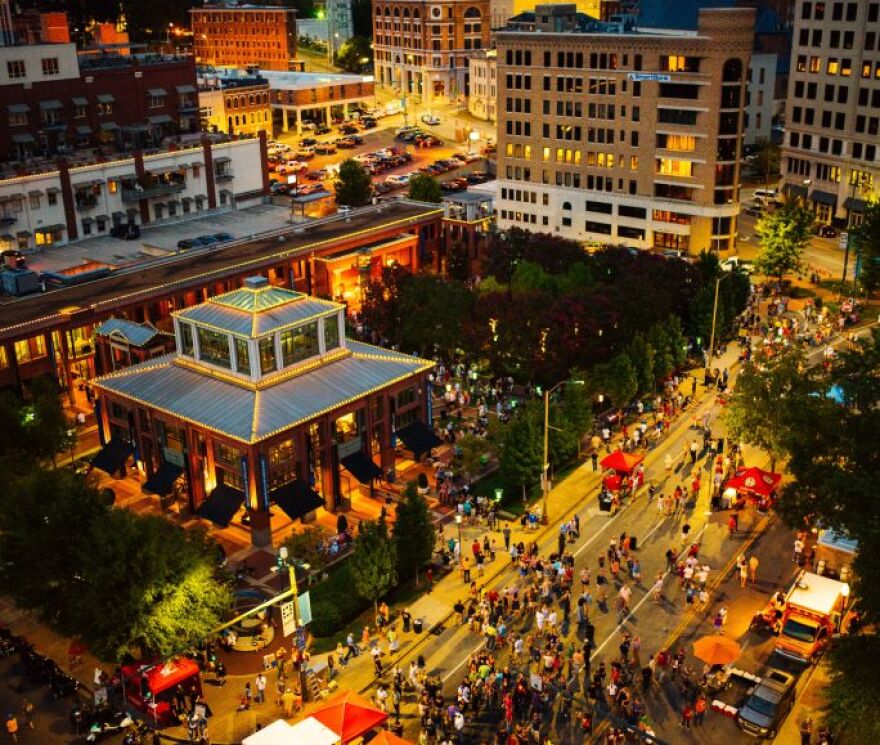 Chattanooga’s Miller Plaza