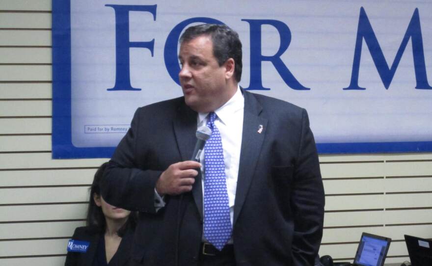 Speaking to the volunteers
