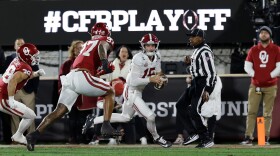 Alabama quarterback Ty Simpson (15) scrambles during the second quarter of the first round of the College Football Playoff, Friday, Dec. 19, 2025, in Norman, Okla. (AP Photo/Alonzo Adams)