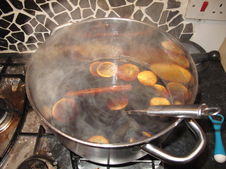 A pot of simmering wassail