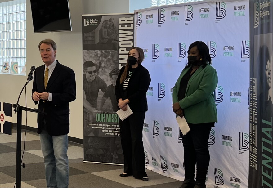 Mayor talks about mentor experience at BBBSCI. (Jill Sheridan WFYI)