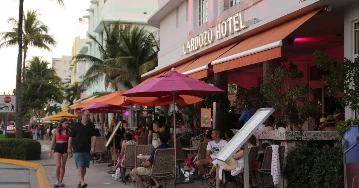 Miami Beach reopens Ocean Drive to two-way vehicle traffic, removing bike lanes