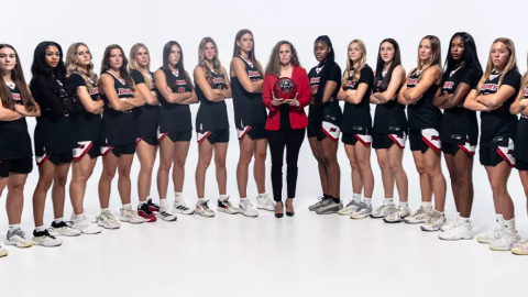 The Drury 2026-2027 women's basketball team and coaches.