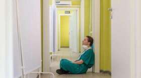 Doctors and nurses in hospitals hit hard by the pandemic say they're exhausted and are worried about how much longer they can hang on as cases rise.VLADIMIR FEDOTOV / UNSPLASH