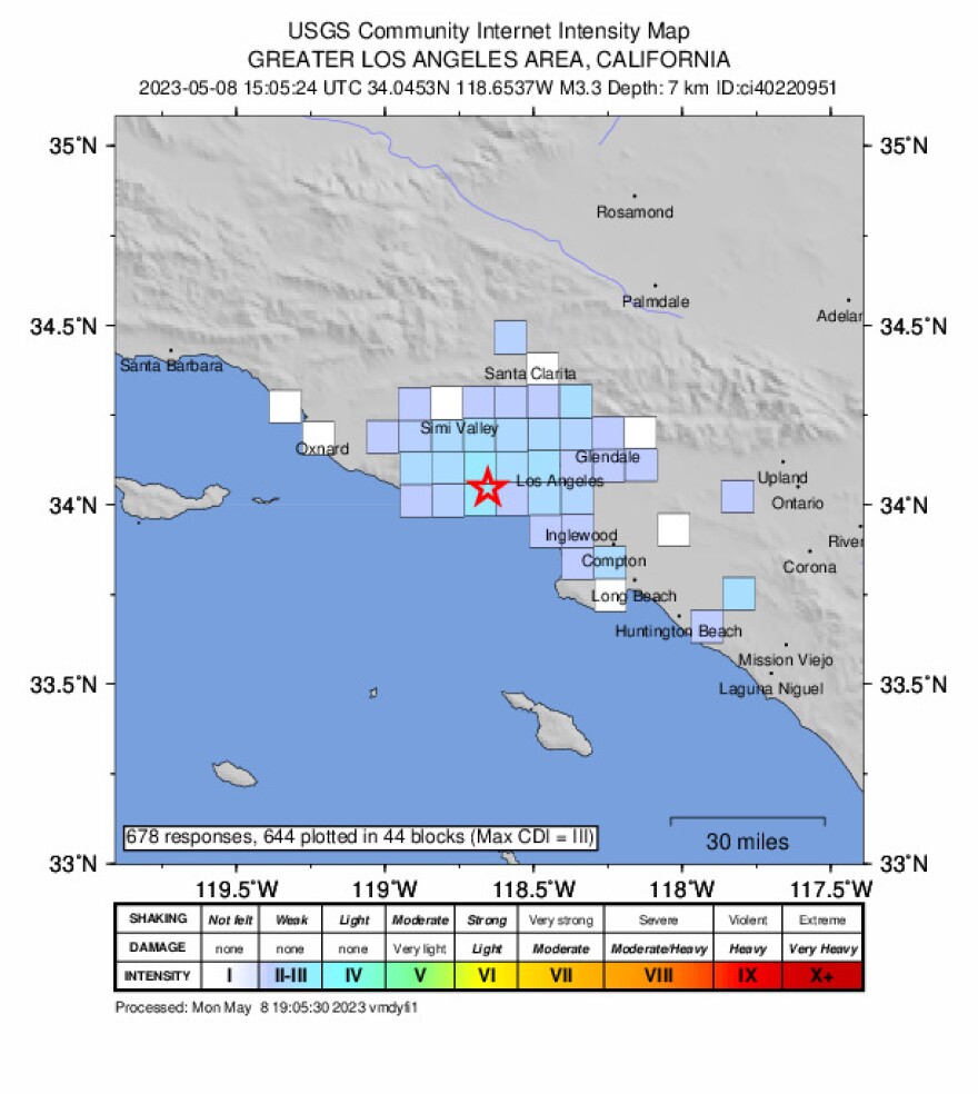 A small quake rattled parts of Southern California Monday morning.