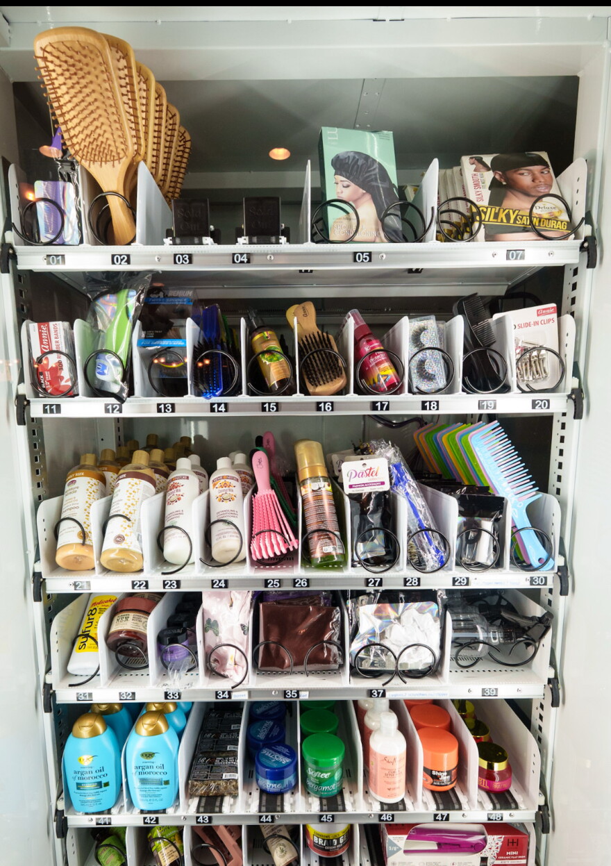 TheHairVault offers gels, combs, wave brushes, mousse, heat protectant sprays, braiding supplies and moisturizing shampoos and conditioners to students with textured coils at WashU.