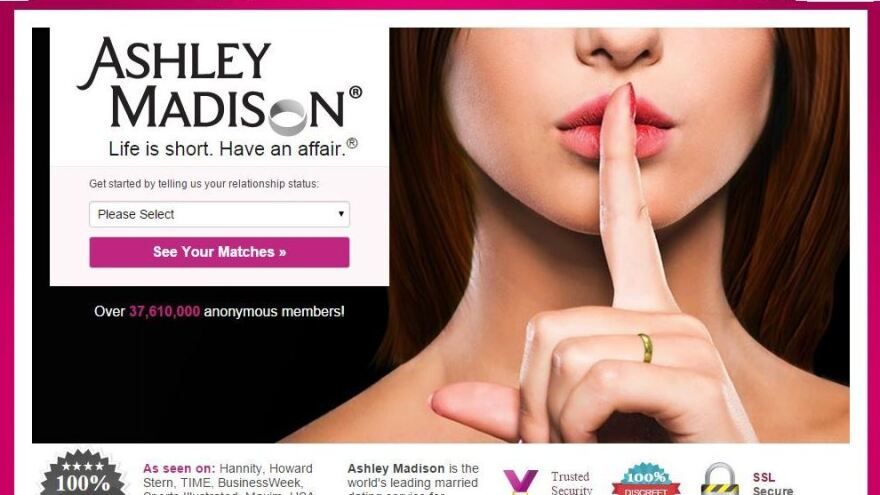 The website of the "married dating" service Ashley Madison was the target of hackers who are now demanding that the service be discontinued.