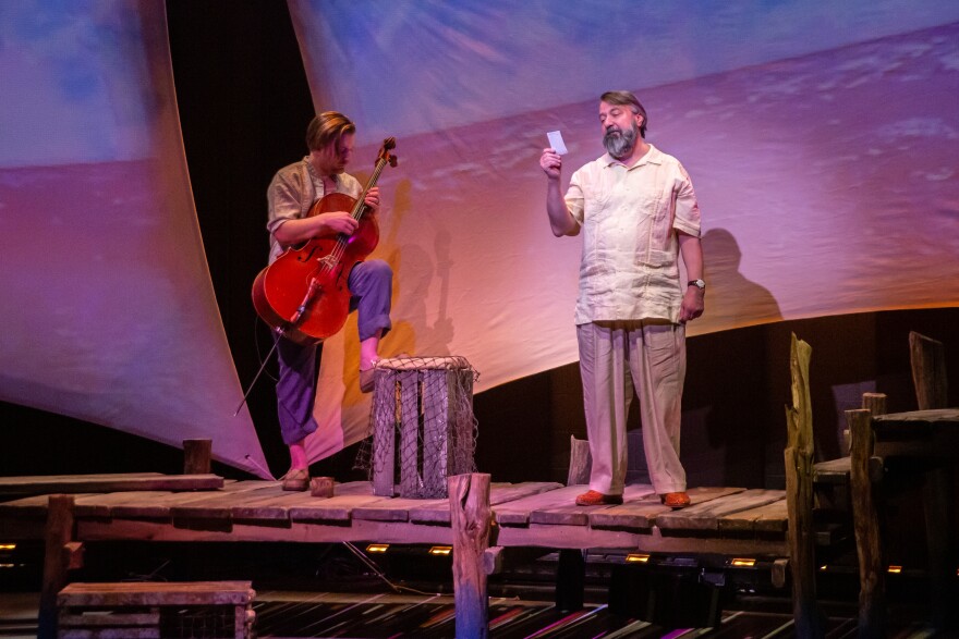 l_to_r_cellist_simon_cummings_and_david_cabot_as_hemingway.jpg