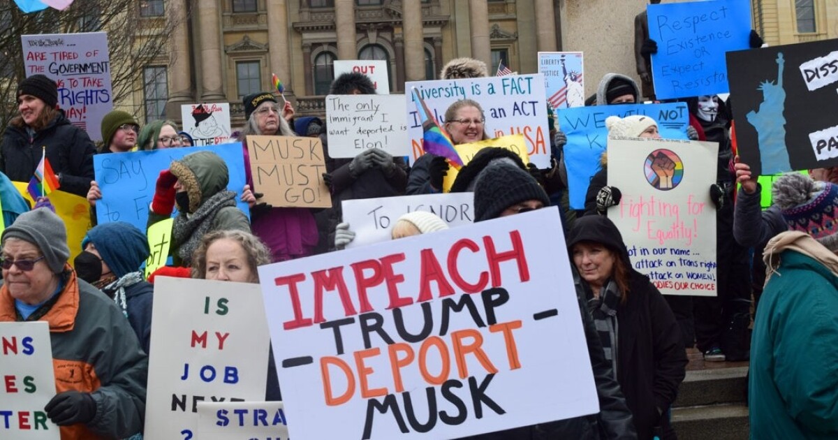 Reports: Trump cuts could shrink Illinois economy by $10 billion