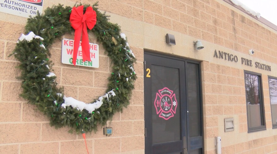 Wreath hanging at the Antigo Fire Station