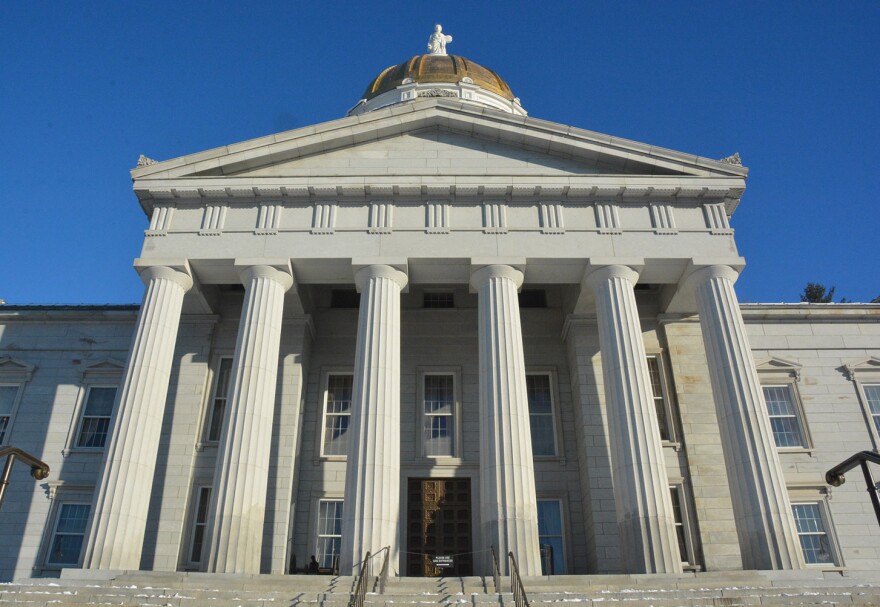 Front of Vermont Statehouse 