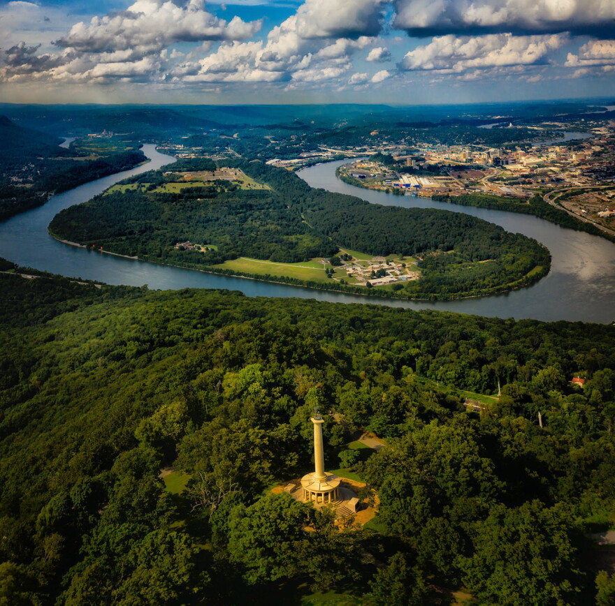 An aerial view of Moccasin Bend with Point Park in the foreground.