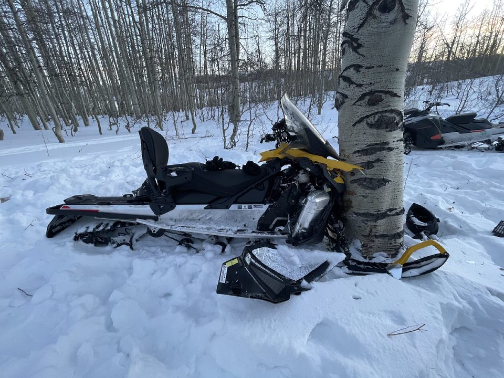 Teen hospitalized after Wasatch County snowmobile crash