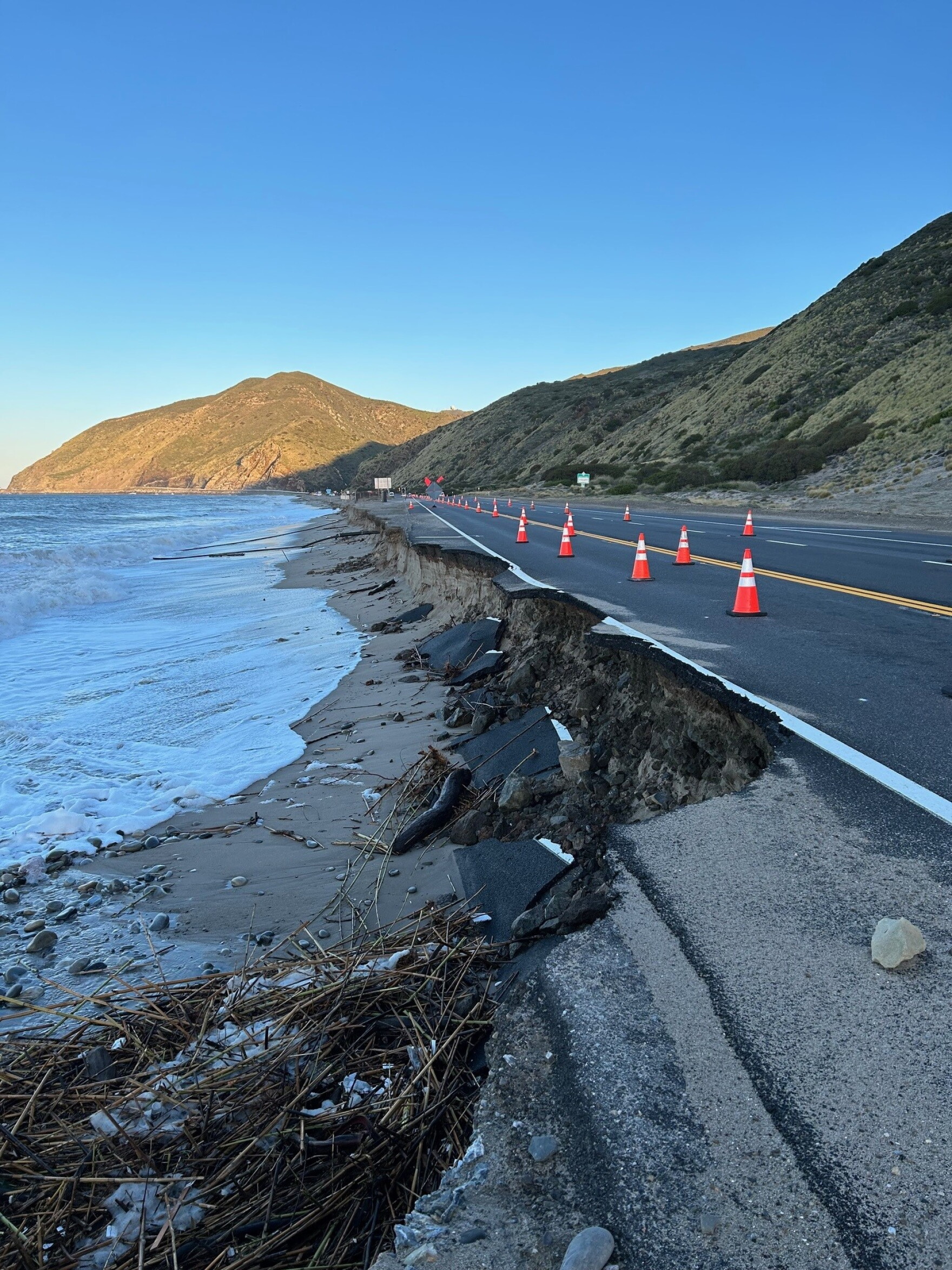 Storm damage to Highway 1 in Ventura County means section of it closed ...