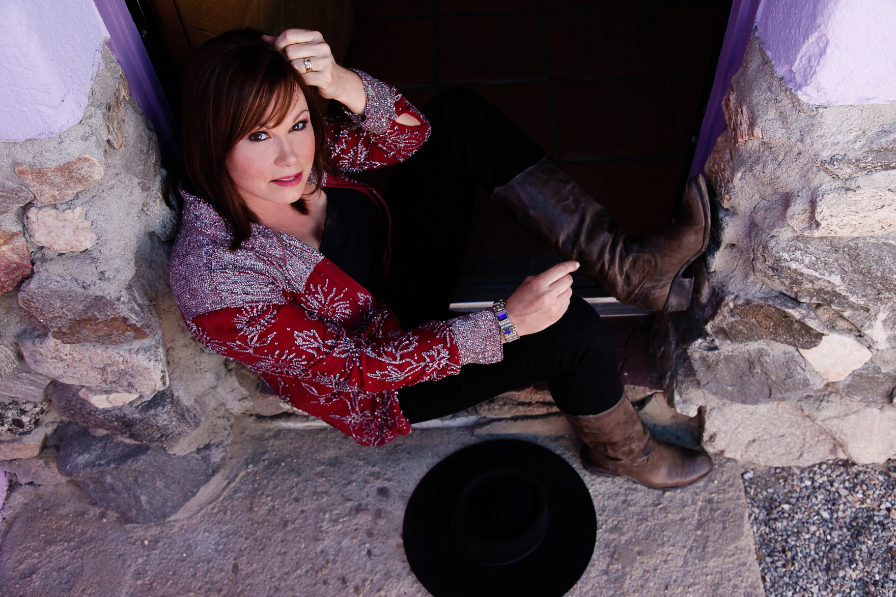 SUZY BOGGUSS Brings a Swingin’ Little Christmas Show To Benefit The ...